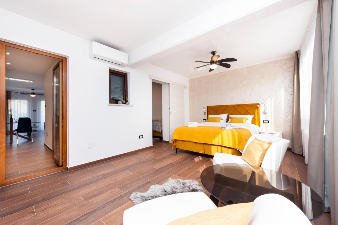Apartments Sanja-New Renovated Rovinj Exterior photo