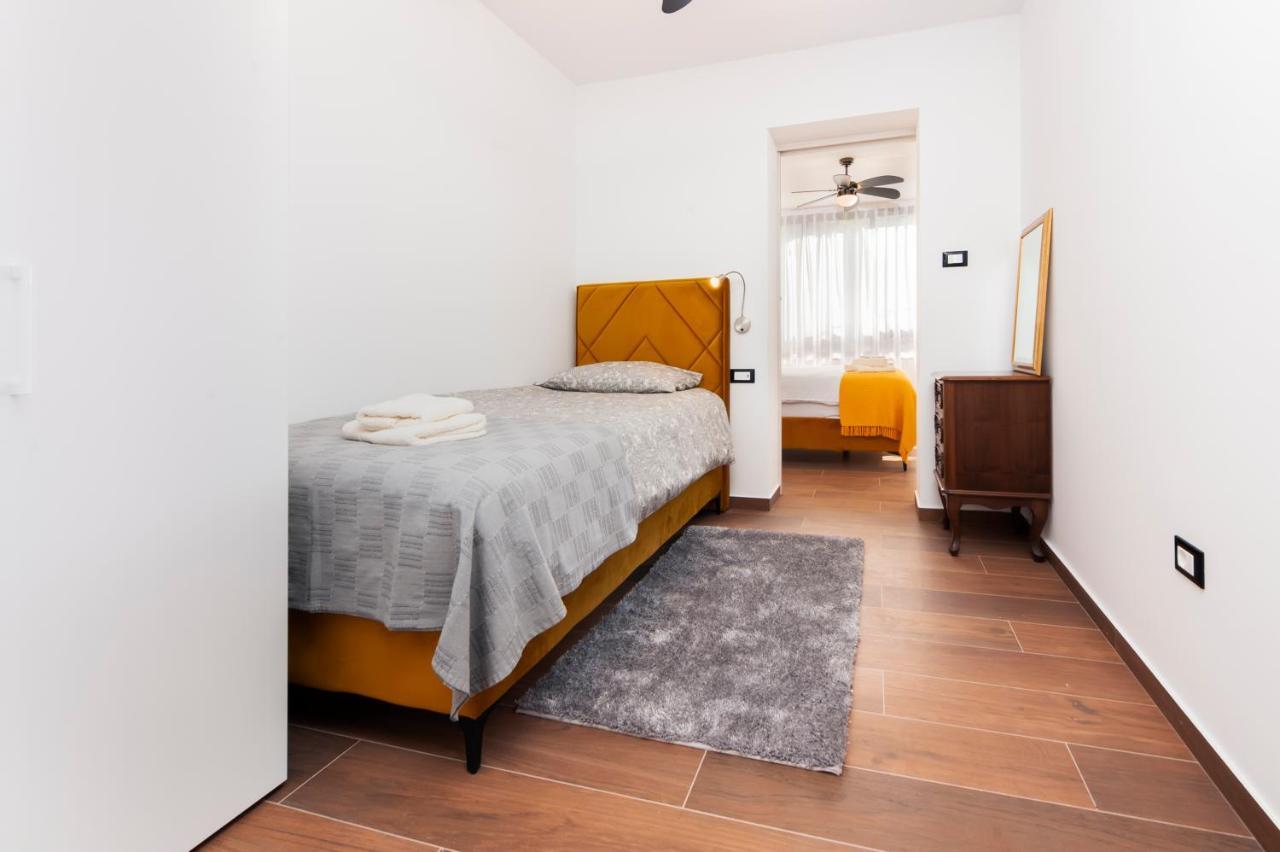 Apartments Sanja-New Renovated Rovinj Exterior photo