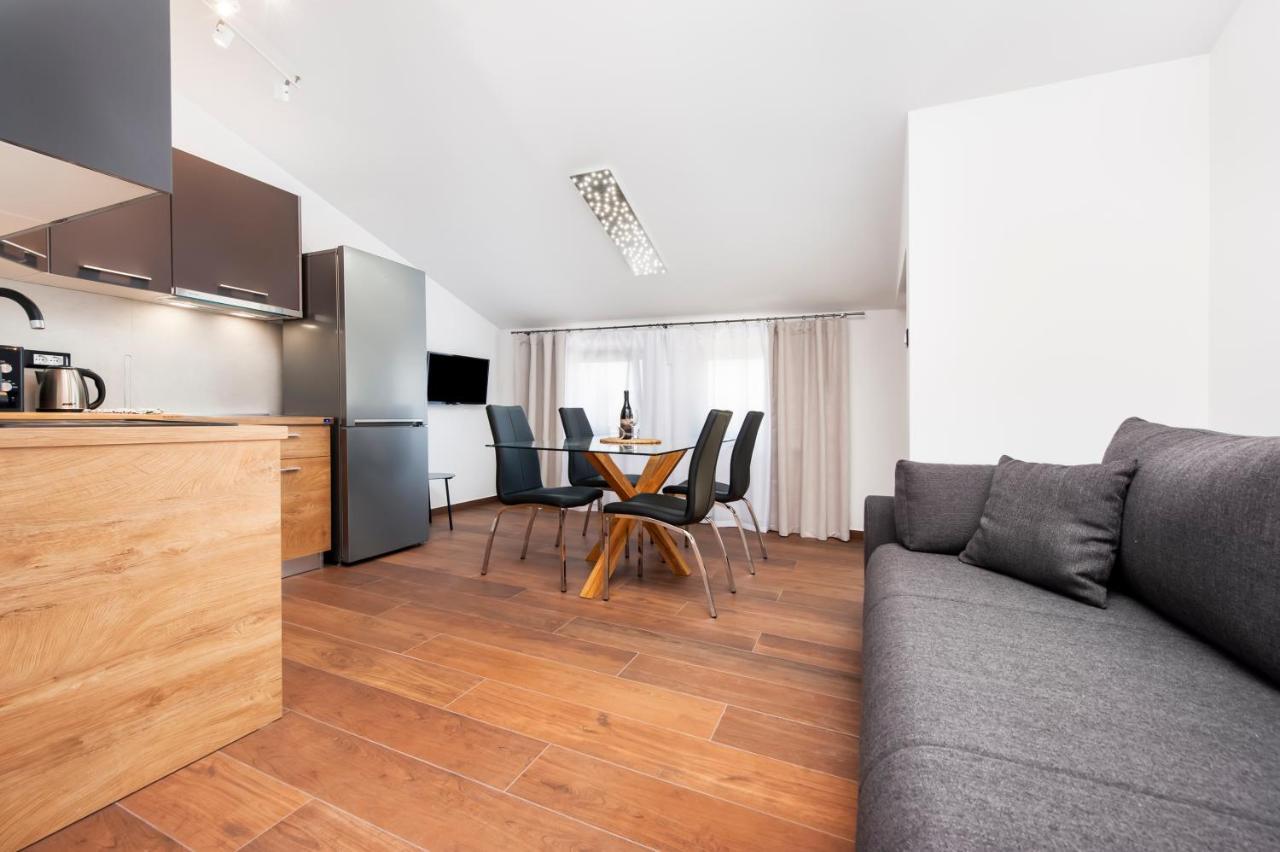 Apartments Sanja-New Renovated Rovinj Exterior photo