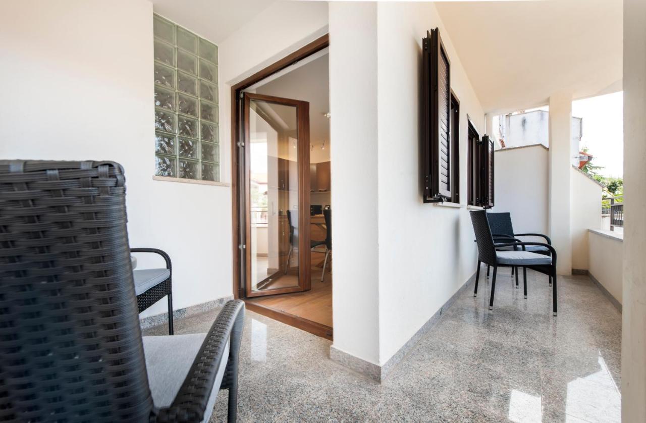 Apartments Sanja-New Renovated Rovinj Exterior photo